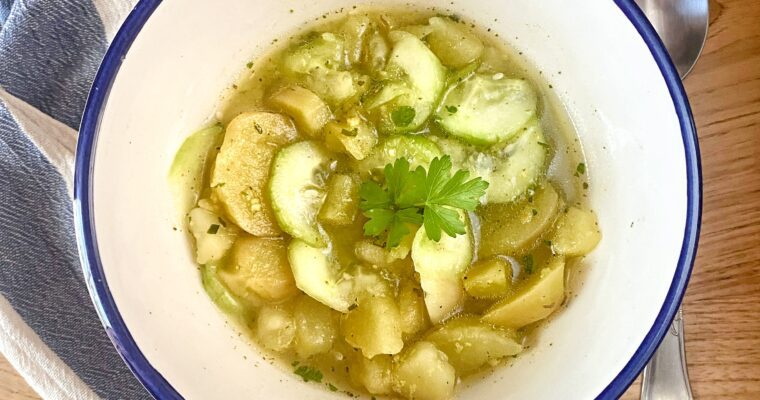 Erdäpfel-Gurken-Salat (Potato Cucumber Salad Austrian style)