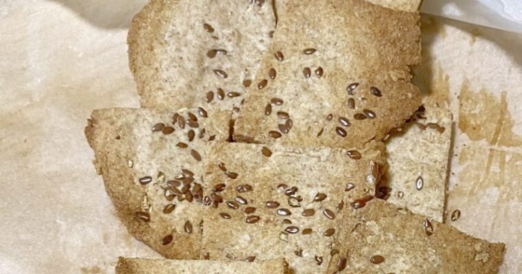 Almond pulp crackers (almond milk making leftover recipe)