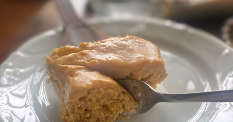 Steamed vegan cake with peanut butter cream